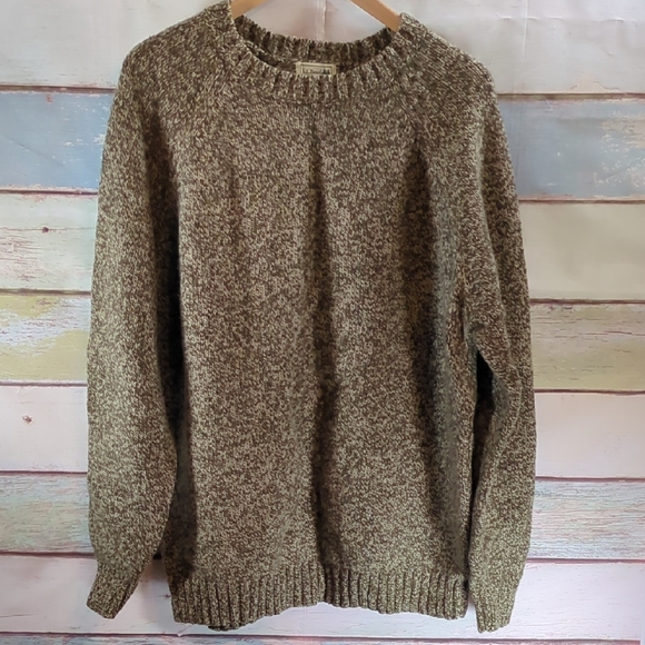 Vintage L.L. Bean Men's Tan Crewneck Sweater